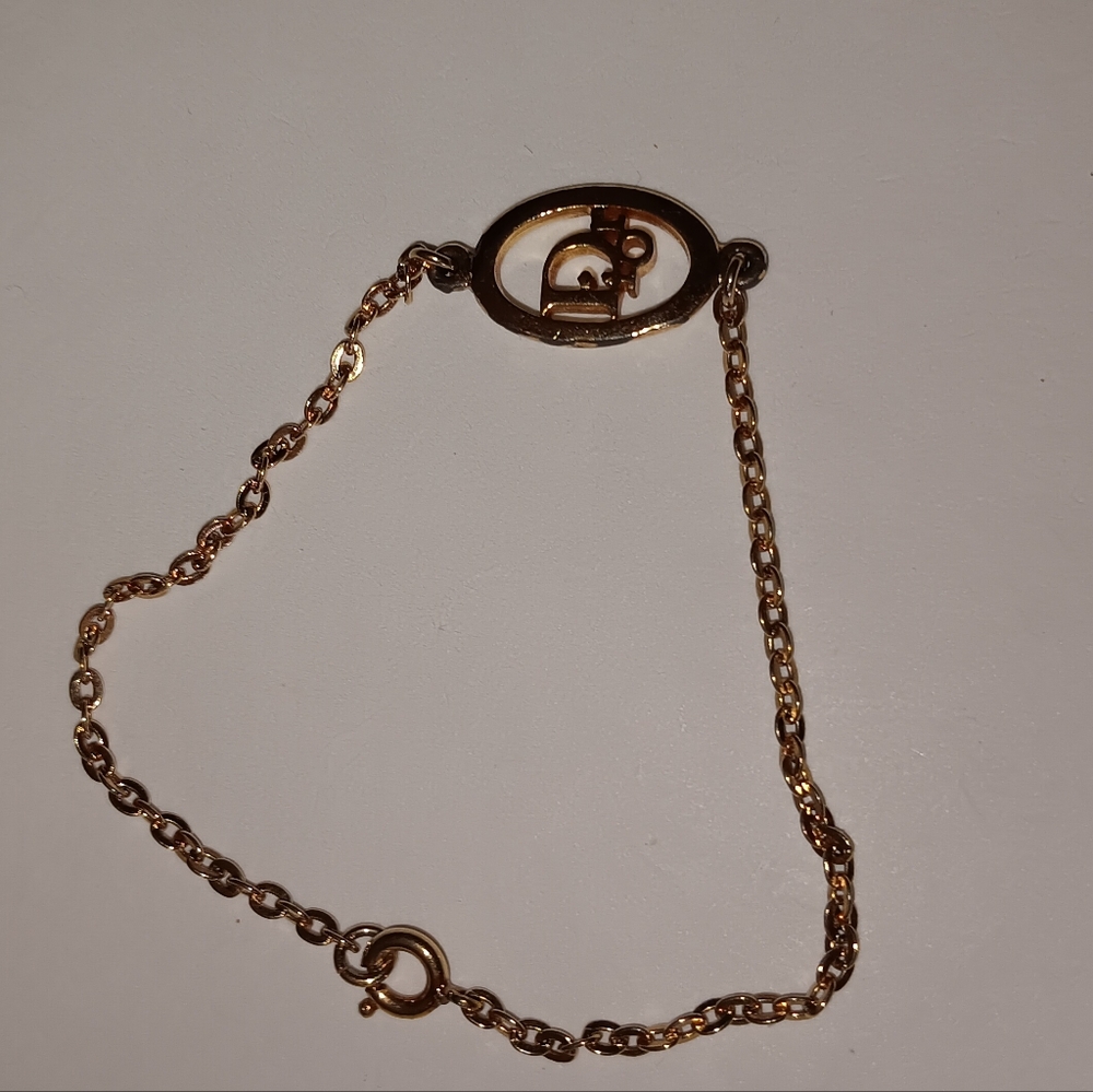 Christian Dior Logo Bracelet - Picture 2 of 2